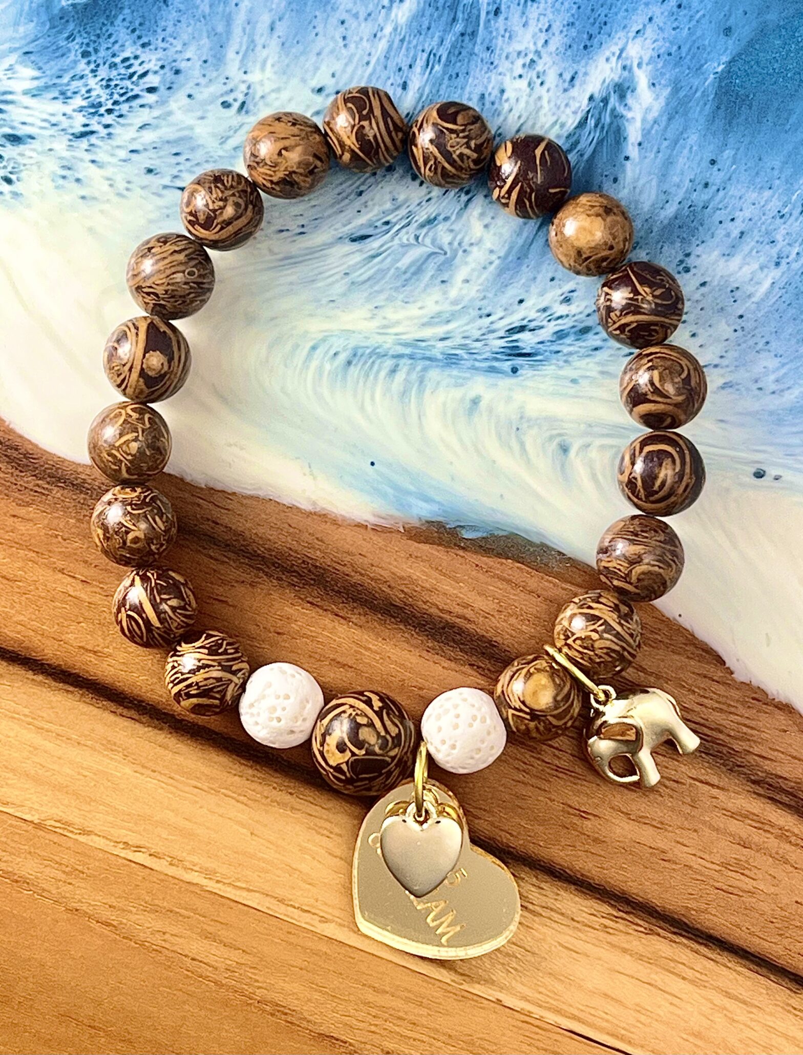 DREAM Charm Club – Bracelet of the Month